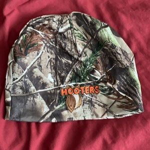 Hooters reversible beanie